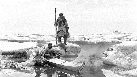 Los inuit producen más calor corporal para sobrevivir en el frío (Lomen Brothers)