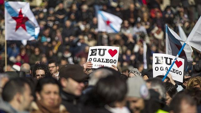 El nacionalismo se agrupa en defensa de la lengua gallega