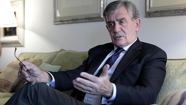 Manuel Pérez, único alcalde que ha tenido mayoría absoluta en Vigo, charla con ABC