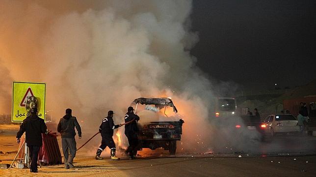 Al menos 30 muertos en una batalla campal entre ultras y policías en El Cairo