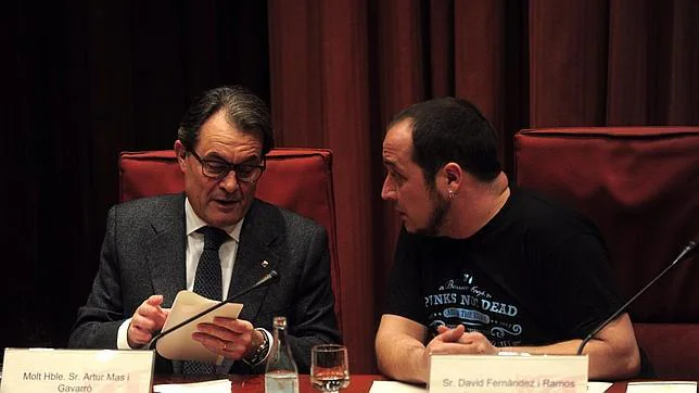 Artur Mas y el rpesidente de al comisión de investigación, David Fernández