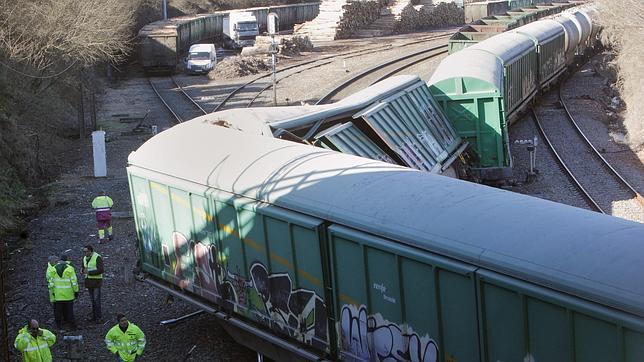 Un descarrilamiento interrumpe el tránsito ferroviario entre Santiago y Orense