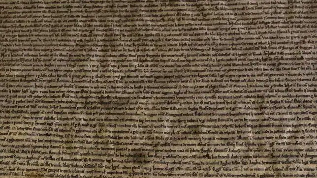 Una de las copias que se conservan de la Carta Magna