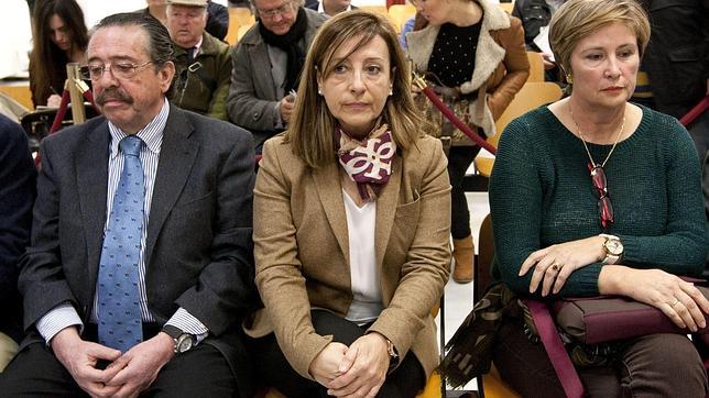 Imputan a la exalcaldesa socialista de Jerez por el fraude en el curso a la formación