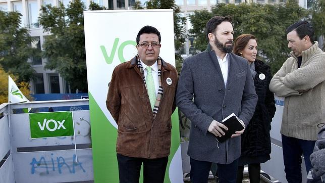 Vox piensa pagarse la campaña electoral con bonos reembolsables