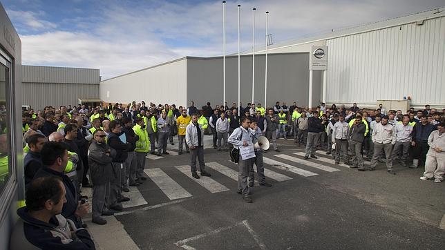 El comité considera insuficientes las mejoras para los traslados a Barcelona de Nissan