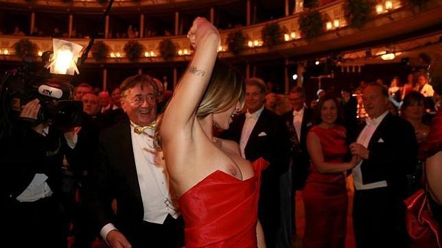 El Baile de la Ópera de Viena que se convirtió en una «rave»