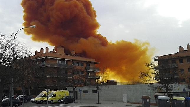 Desactivada la alerta en Igualada tras retirar los productos que causaron la nube tóxica