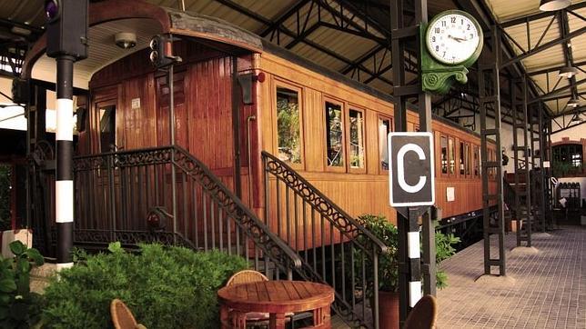 Restaurante El vagón de Beni, emplazado en un tren antiguo.