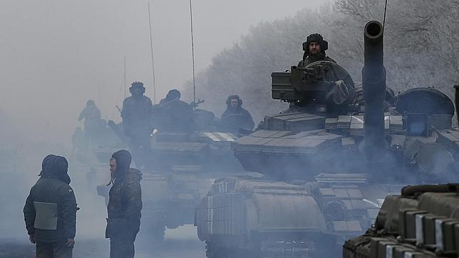 Miembros del Ejército ucraniano cerca de la localidad de Debáltsevo, en el este del país