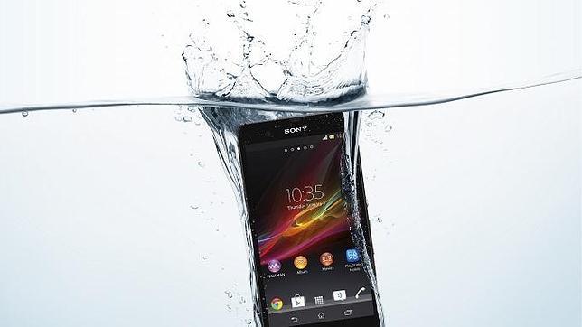 Así comprueba Sony la resistencia al agua de sus «smartphones»