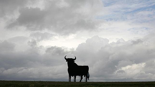 Fútbol y toros, estereotipos con los que más se identifica a España en el mundo