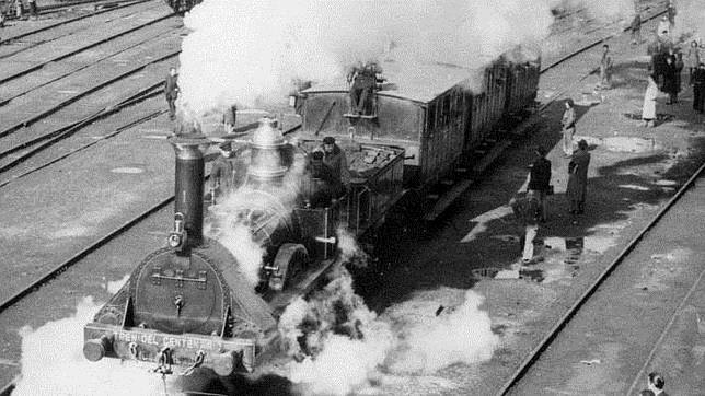 Ferrocarril a su salida de Madrid en 1951