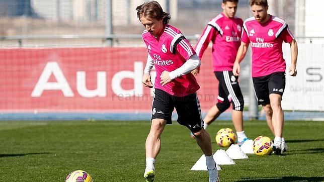 Modric vuelve: objetivo, el clásico