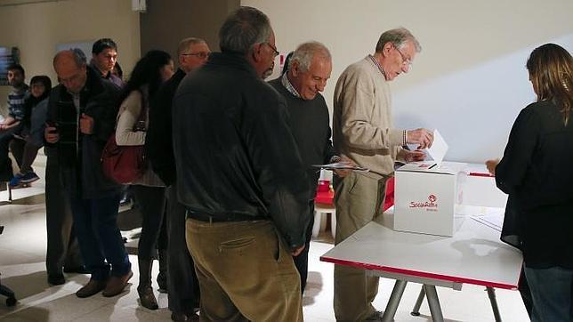 La mayoría de las asambleas eligen a Gabilondo para sustituir a Gómez