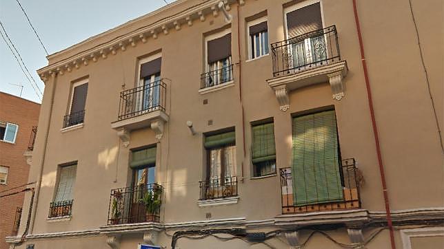 Edificio en venta en la calle Olite de Madrid