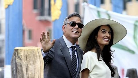 Los Clooney construyen una habitación del pánico en su mansión de Berkshire