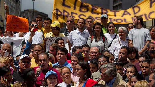 Radiografía de AI a Venezuela: represión de protestas, detenciones arbitrarias y tortura