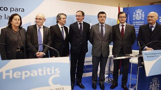 Sanidad financiará los nuevos fármacos de la hepatitis C a 52.000 enfermos