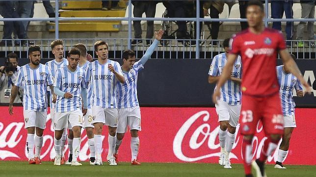 El Málaga rompe su racha negativa en La Rosaleda y ya piensa en Europa (3-2)