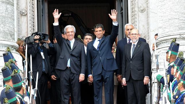 Tabaré Vázquez jura su cargo como presidente de Uruguay