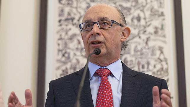 Montoro contesta a la OCDE: «No es el momento de subir impuestos»