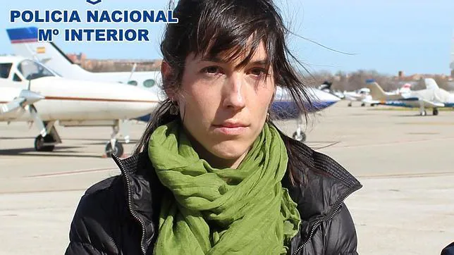 Llega a Madrid la etarra Saioa Sánchez, condenada por el atentado de Capbreton