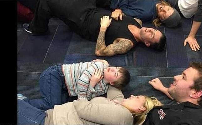 Maroon 5 cumple el sueño de un niño con Síndrome de Down