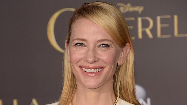 Cate Blanchett adopta a una niña