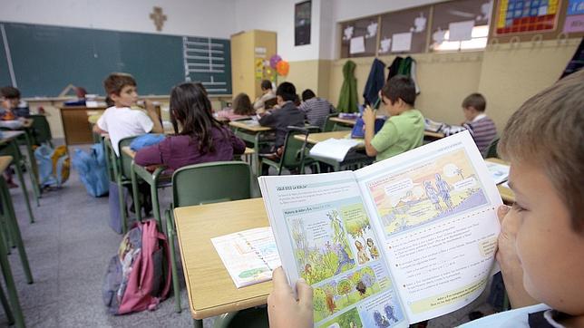 Cataluña ultima un decreto para controlar el contenido de la clase de Religión