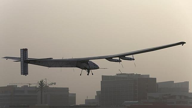 Completada con éxito la primera etapa del avión solar que dará la vuelta al mundo