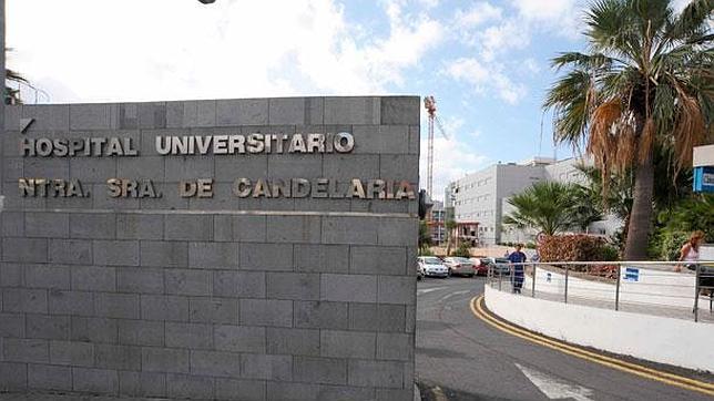 Entrada del Hospital Universitario Nuestra Señora de Candelaria, en Tenerife