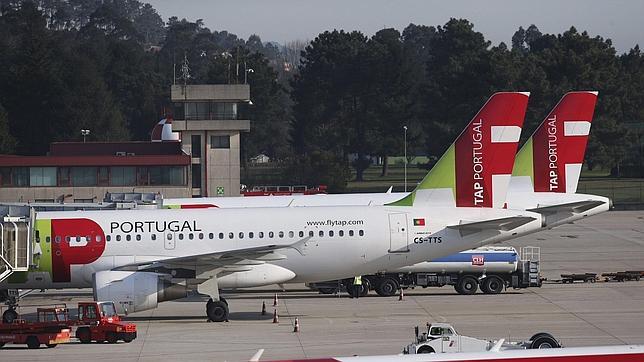 Desviados varios vuelos a aeropuertos gallegos con destino Oporto