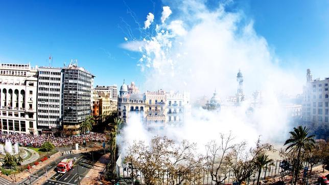 Fallas 2015: diez cosas que no puedes dejar de hacer si estás en Valencia