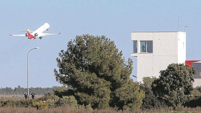 Ryanair cierra un acuerdo para operar vuelos regulares en el aeropuerto de Castellón