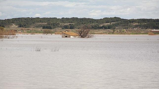 España pierde más de 20 millones de euros al año por las riadas del Ebro