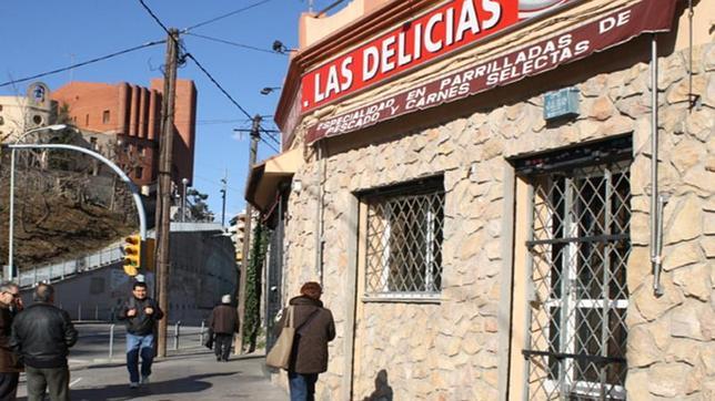 Fachada del bar Las Delicias, en pleno Carmel
