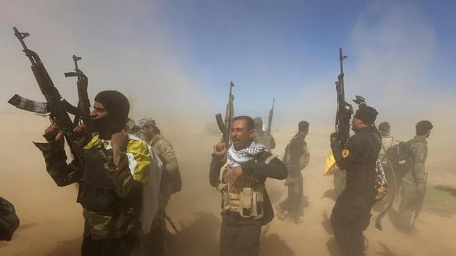 Milicianos chiíes iraquíes en la batalla por la reconquista de Tikrit