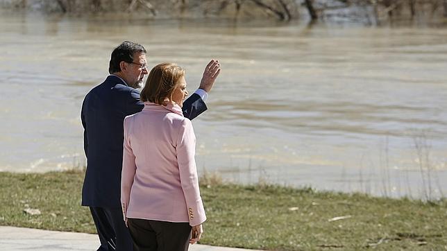 Rajoy reprocha al líder del PSOE usar a la dramática riada del Ebro para «sobreactuar»