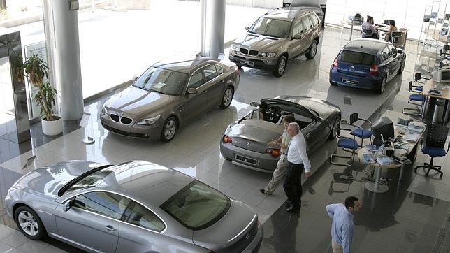 Competencia multa con 9 millones a 45 concesionarios de coches de Madrid y Galicia