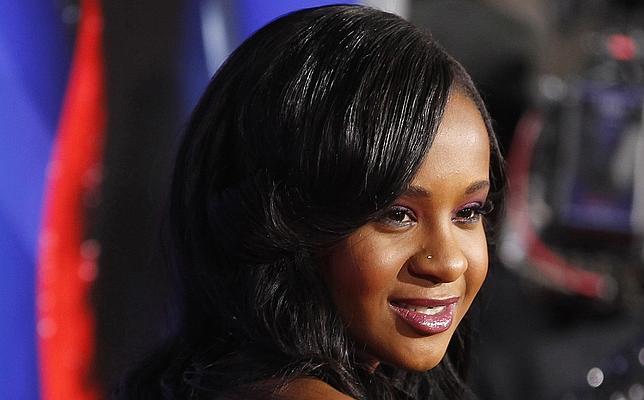 El coma de Bobbi Kristina genera enfrentamientos entre las familias Brown y Houston