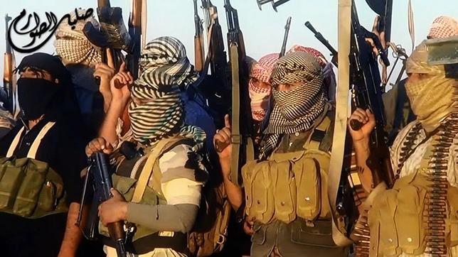 Yihadistas de Estado Islámico cerca de la ciudad iraquí de Tikrit