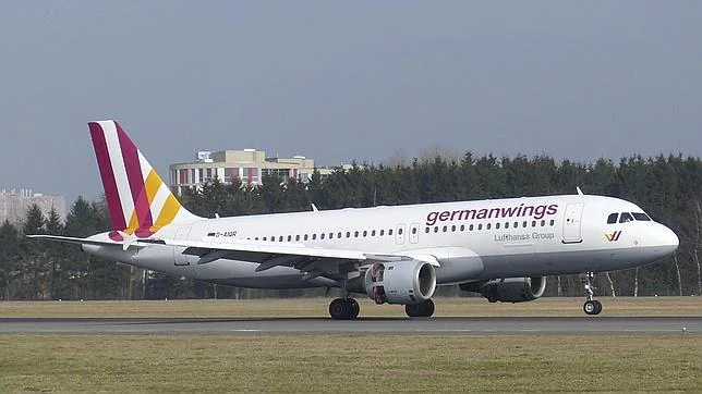 Fotografía tomada el 7 de marzo de 2014 que muestra un Airbus A320 de 'Germanwings'