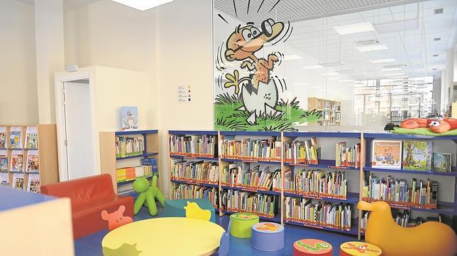 Mortadelo se cuela en la biblioteca de Chamartín