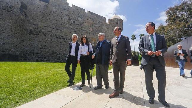 Las obras de Martín Chirino encuentran su lugar en el Castillo de la Luz