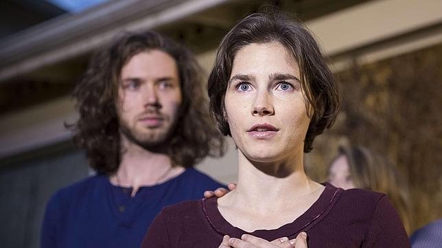 El Supremo italiano absuelve a Amanda Knox y a su exnovio por el asesinato de Meredith Kercher