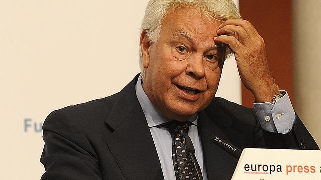 Felipe González ve «ineficaces» los esfuerzos regionales para el diálogo en Venezuela