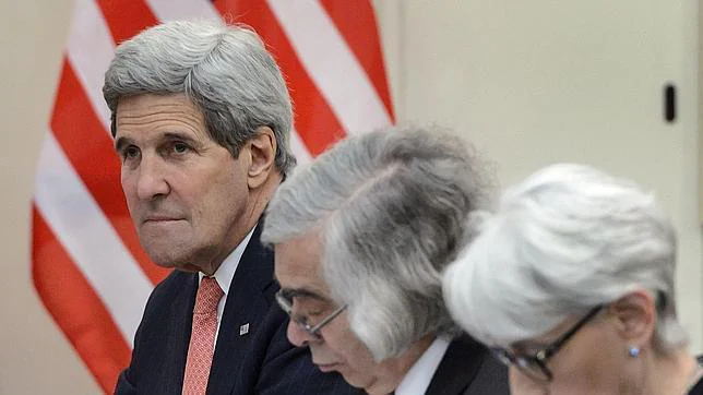 John Kerry, durante las negociaciones nucleares con Irán, este lunes en Lausana (Suiza)