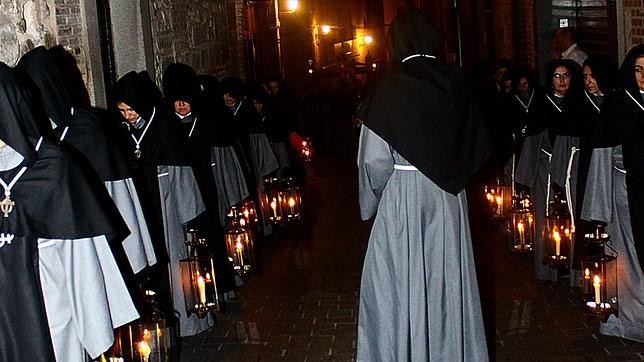 Así se crea una cofradía de Semana Santa