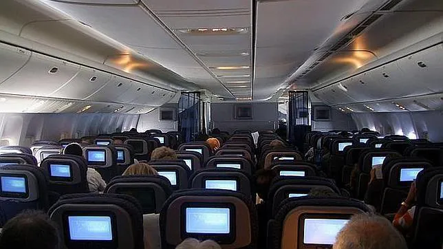 Diez situaciones embarazosas a bordo de un avión